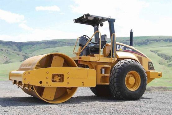 Image of a road roller compactor.
